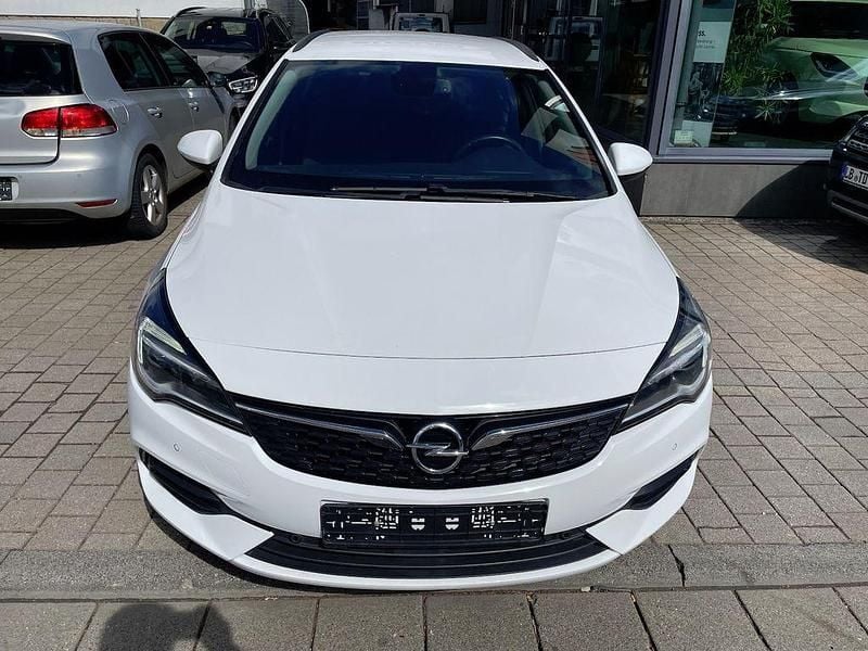 Gebraucht Opel Astra Edition 131 PS (96 kW) 2020 Weiß Kombi