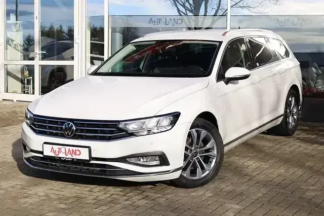 Gebraucht VW Passat 200 PS (147 kW) 2021 Pureweiss Kombi