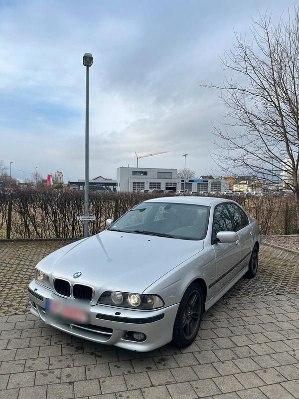 Gebraucht BMW 525 M Sport 192 PS (141 kW) 2001 Silber Limousine