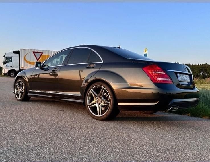 Schwarz Gebraucht 2012 Mercedes S350 Limousine | 15.500 € (Superpreis) - Bild 1/4