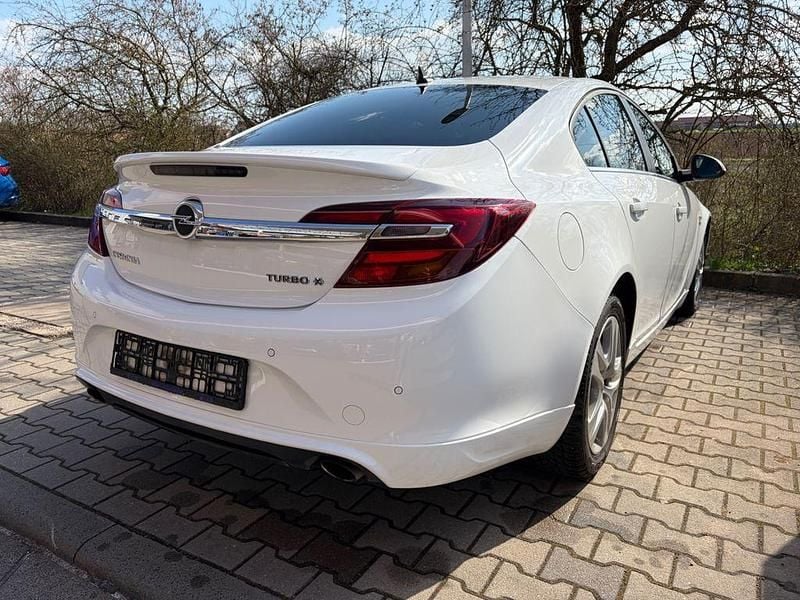 Gebraucht Opel Insignia Innovation 250 PS (183 kW) 2014 Weiß Limousine