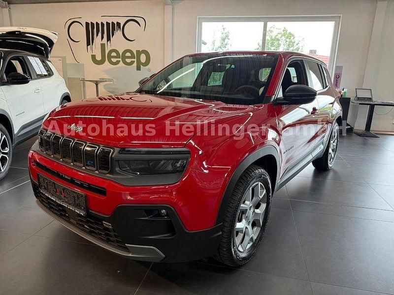 Rot Gebraucht 2023 Jeep Avenger EV Longitude SUV | 27.990 € (Etwas zu teuer) - Bild 1/4