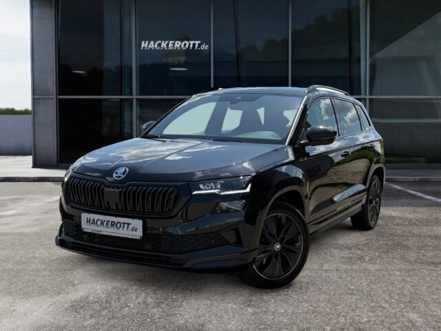 Schwarz Gebraucht 2024 Skoda Karoq SportLine SUV | 35.480 € (Etwas zu teuer) - Bild 1/4