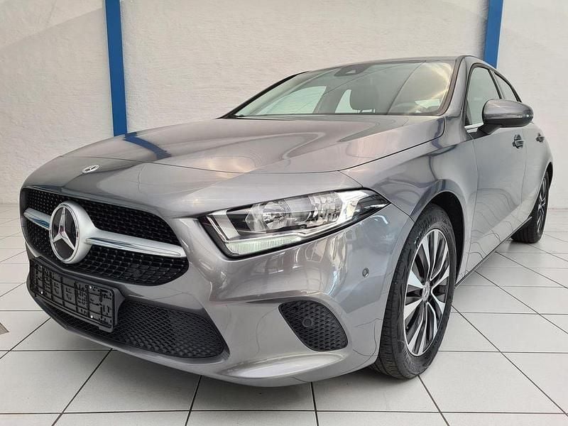 Gebraucht Mercedes A220 190 PS (139 kW) 2021 Mountaingrau  met. Limousine