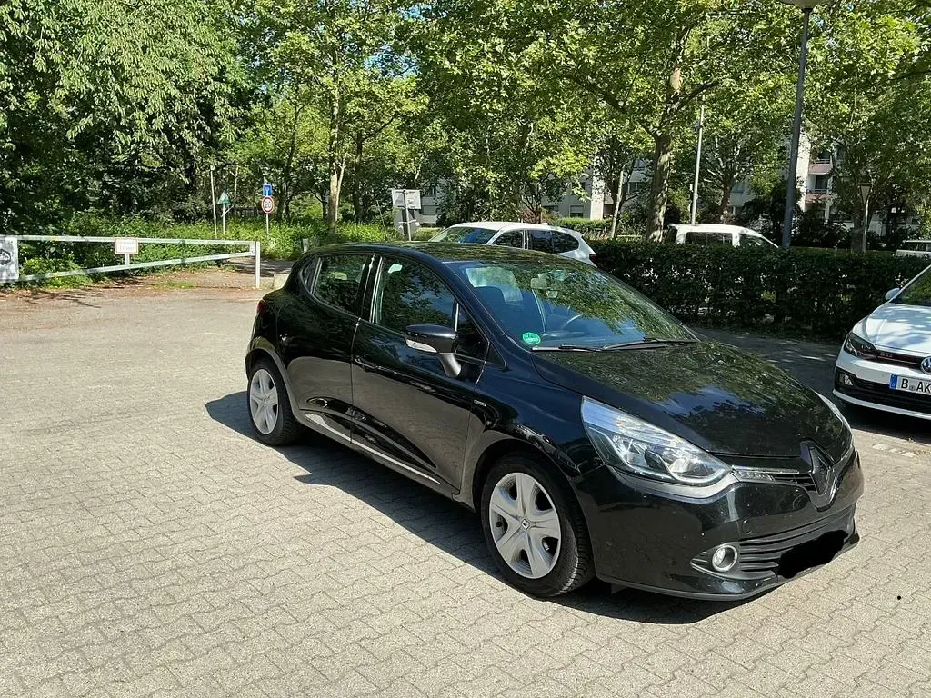 Gebraucht Renault Clio LIMITED 90 PS (66 kW) 2016 Schwarz Limousine
