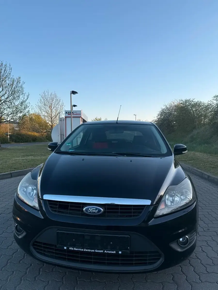Gebraucht Ford Focus 116 PS (85 kW) 2008 Schwarz Kleinwagen