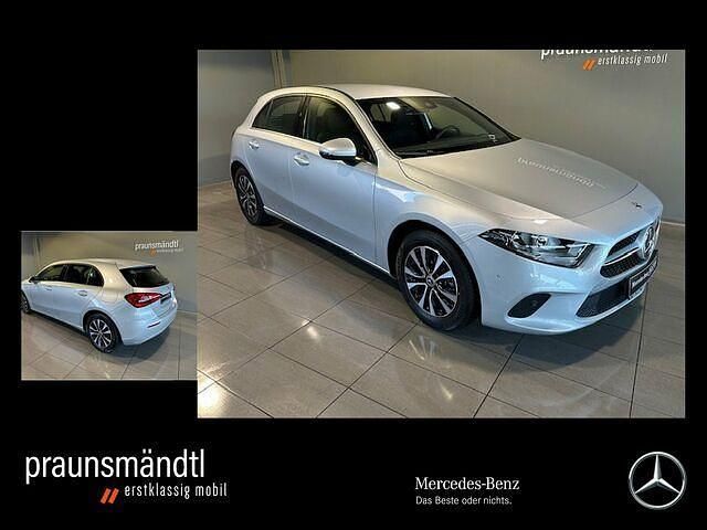 Gebraucht Mercedes A200 Style 163 PS (119 kW) 2023 Silber Limousine