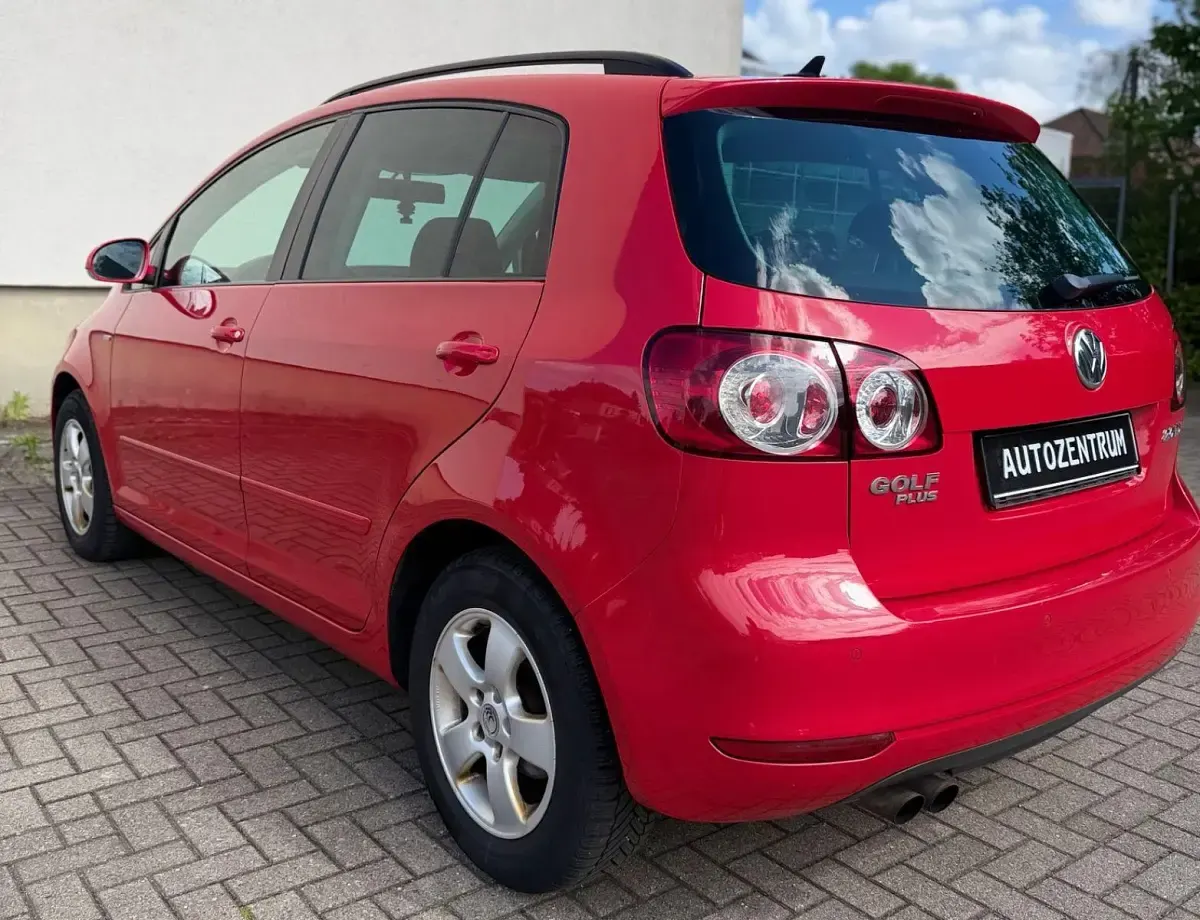 Second-hand VW Golf VII Life 140 CP (102 kW) 2013 Roșu Hatchback