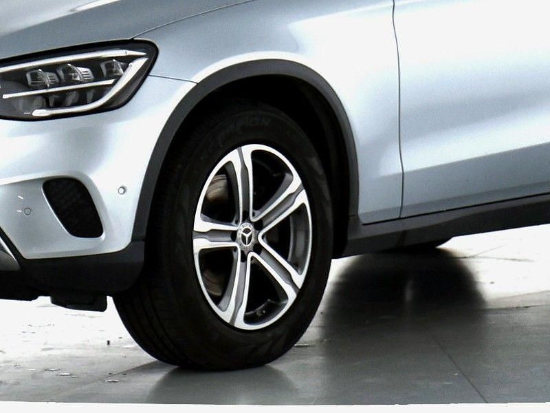 Gebraucht Mercedes GLC220 194 PS (142 kW) 2022 Hightechsilber metallic SUV