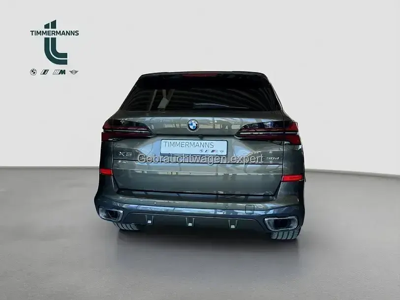 Gebraucht BMW X5 Sport Line 298 PS (219 kW) 2025  manhattan (metallic) SUV
