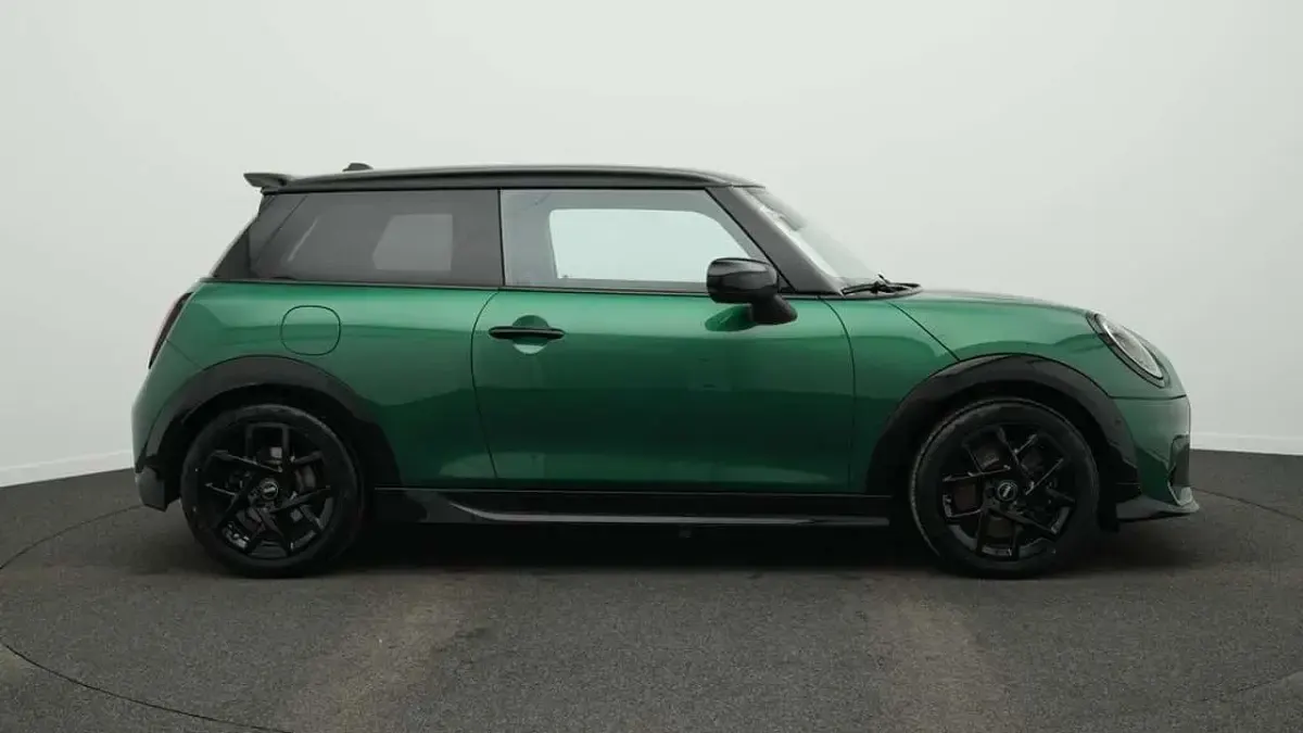 Gebraucht Mini John Cooper Works 204 PS (150 kW) 2025 Grün Kleinwagen