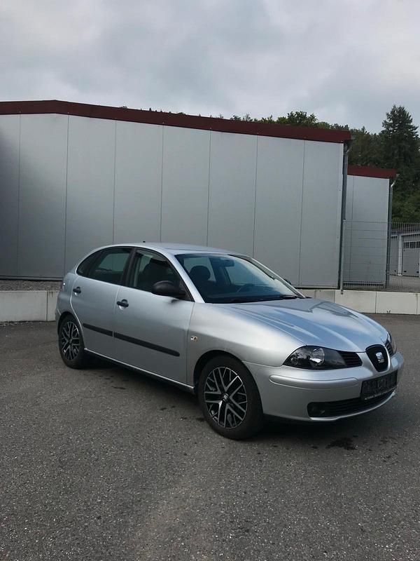 Gebraucht Seat Ibiza 64 PS (47 kW) 2005 Silber Kleinwagen