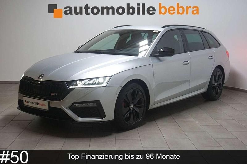 Brilliant silber Gebraucht 2022 Skoda Octavia RS Kombi | 31.990 € (Fairer Preis) - Bild 1/4