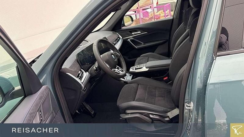 Neu BMW X1 204 PS (150 kW) 2026 Cape york grün metallic SUV