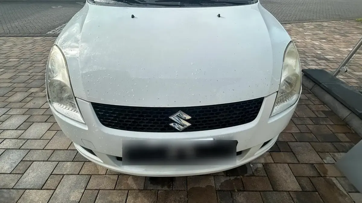 Gebraucht Suzuki Swift 92 PS (67 kW) 2009 Weiß Kleinwagen