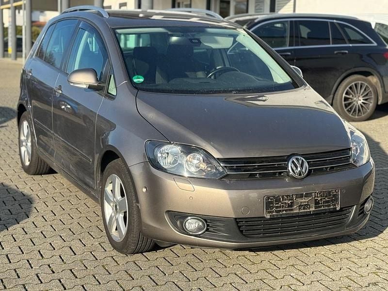 Gebraucht VW Golf VI Team 105 PS (77 kW) 2011 Braun Kleinwagen