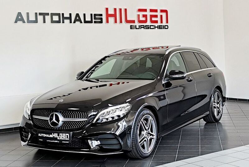 Schwarz Gebraucht 2019 Mercedes C220 AMG Limousine | 29.950 € (Etwas zu teuer) - Bild 1/4