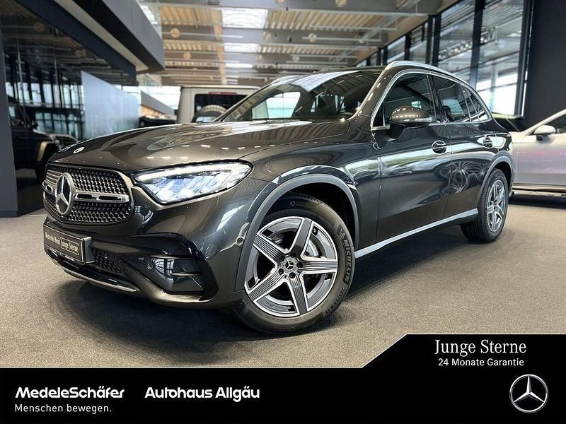 Lack graphitgrau Gebraucht 2023 Mercedes GLC450 AMG SUV | 71.470 € (Etwas zu teuer) - Bild 1/4