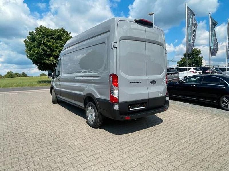 Gebraucht Ford Transit Trend 131 PS (96 kW) 2025 Grau Van / Kleinbus