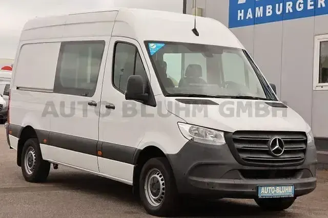 Gebraucht Mercedes Sprinter 143 PS (105 kW) 2021 Arktikweiss Van