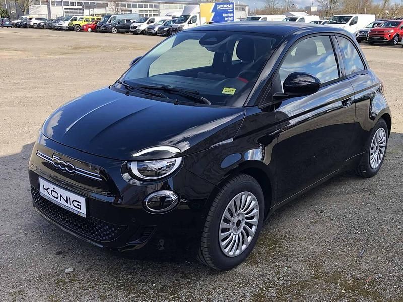 Schwarz Gebraucht 2025 Fiat 500e Red Kleinwagen | 26.789 € (Fairer Preis) - Bild 1/4