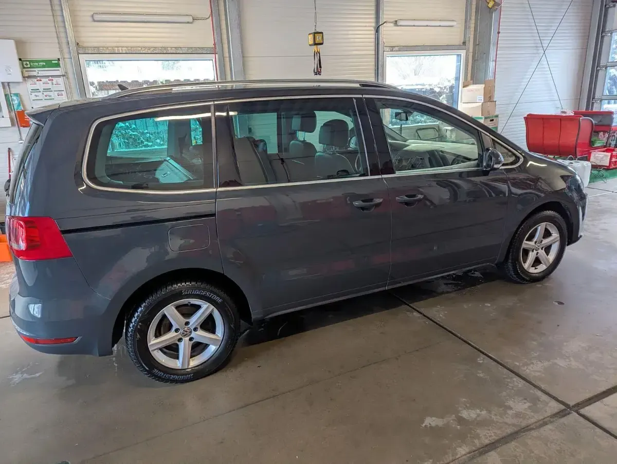 Occasion VW Sharan Highline 177 ch (130 kW) 2015 Gris Monospace
