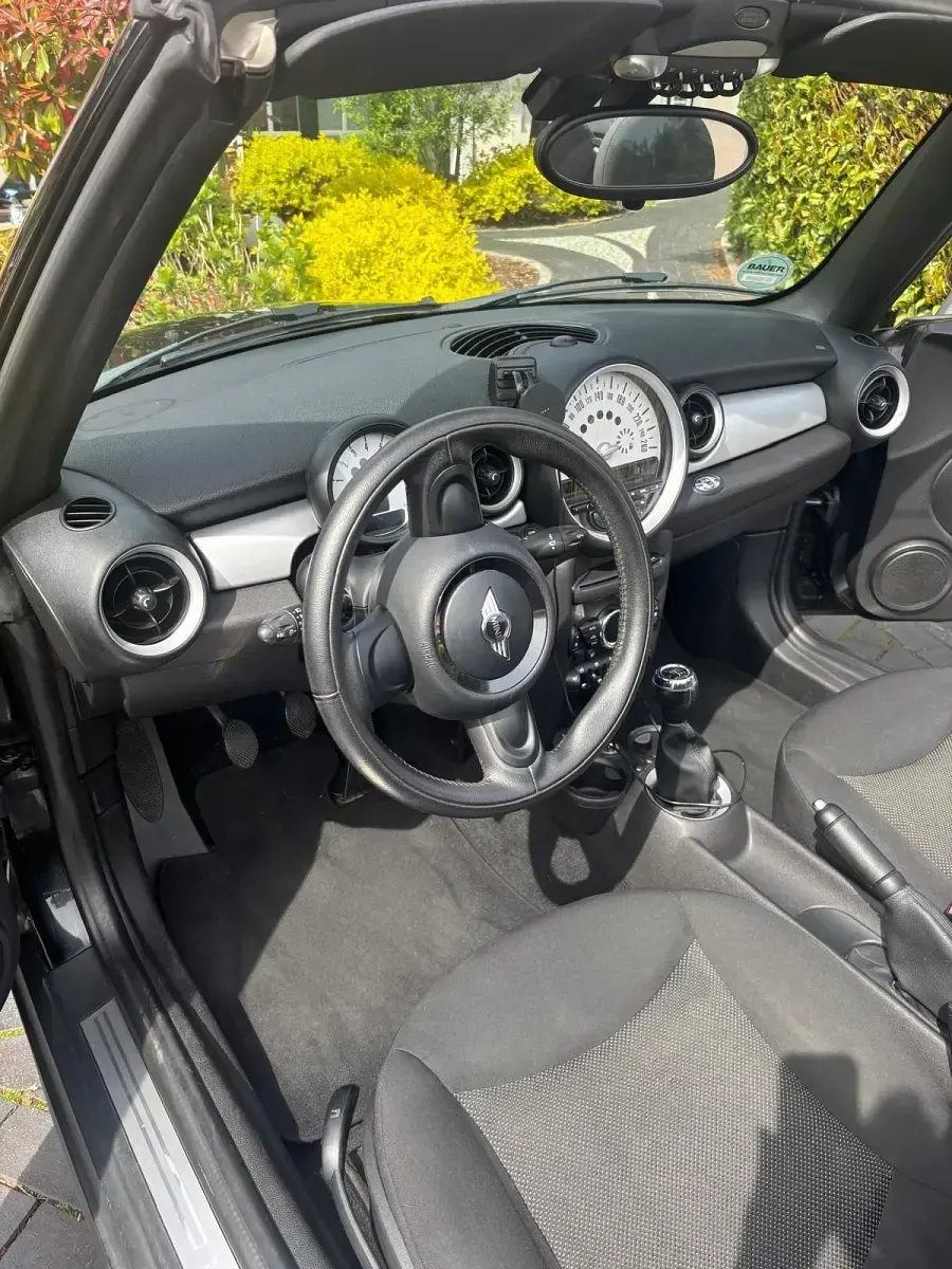 Gebraucht Mini Cooper Cabriolet 98 PS (72 kW) 2013 Schwarz Cabrio
