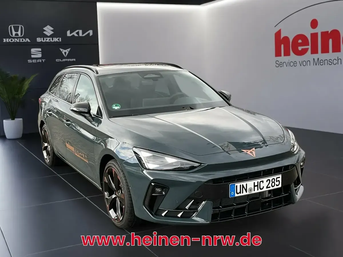 Usata Cupra Leon 150 CV (110 kW) 2025 Blu Berlina