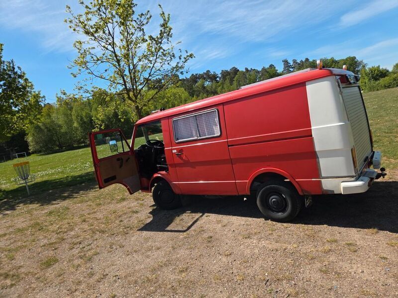 Rot Gebraucht 1987 VW LT Van / Kleinbus | 7.500 € - Bild 1/4