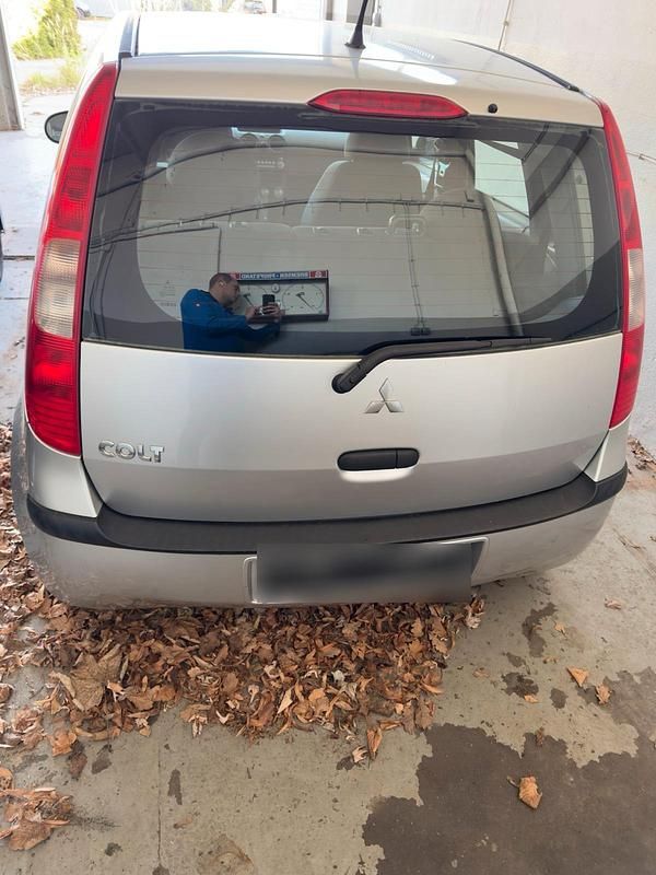 Gebraucht Mitsubishi Colt 75 PS (55 kW) 2006 Grau Kleinwagen