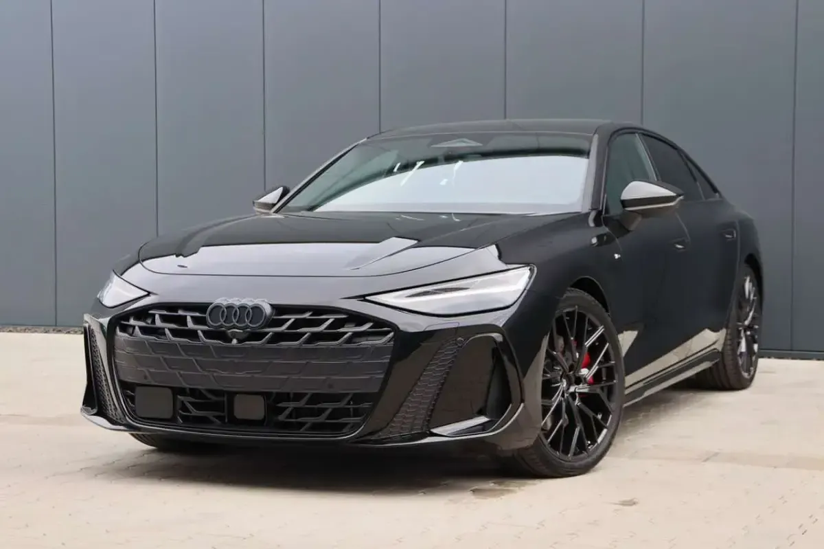 Nouă Audi A6 Edition .1 204 CP (150 kW) 2025 Negru Berlinǎ
