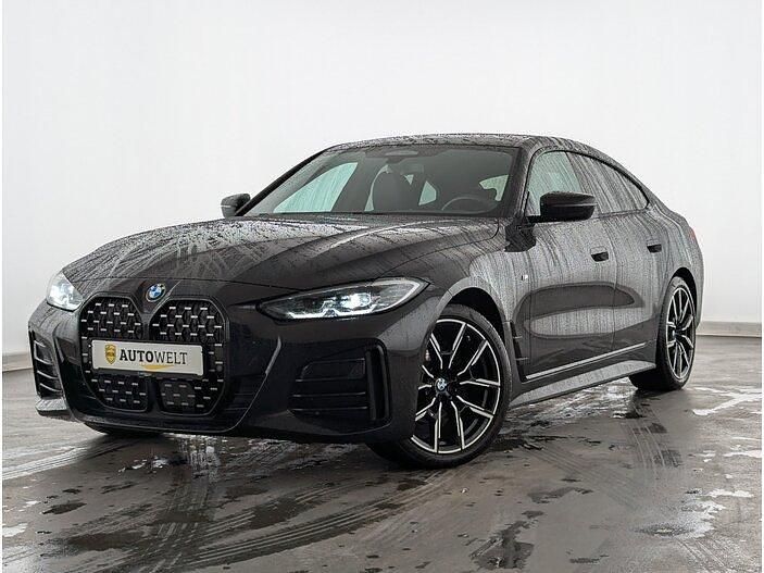 Black sapphire Gebraucht 2023 BMW 420 Shadowline Limousine | 40.460 € (Fairer Preis) - Bild 1/4