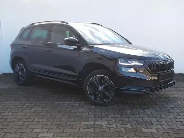 Gebraucht Skoda Karoq SportLine 150 PS (110 kW) 2024 Blackmagicmet. SUV