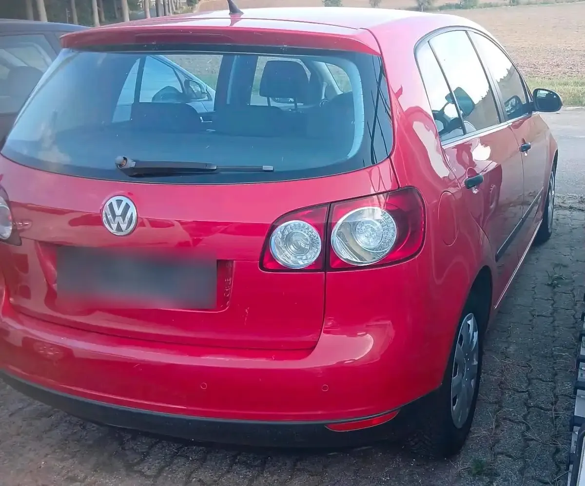 Gebraucht VW Golf V 140 PS (102 kW) 2007 Rot Kleinwagen