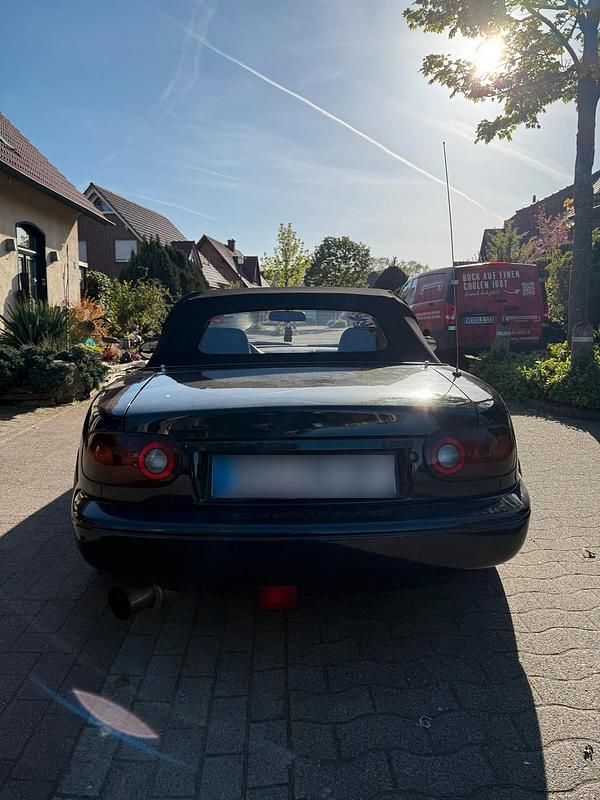 Second-hand Mazda MX5 90 CP (66 kW) 1996 Albastru Cabrio