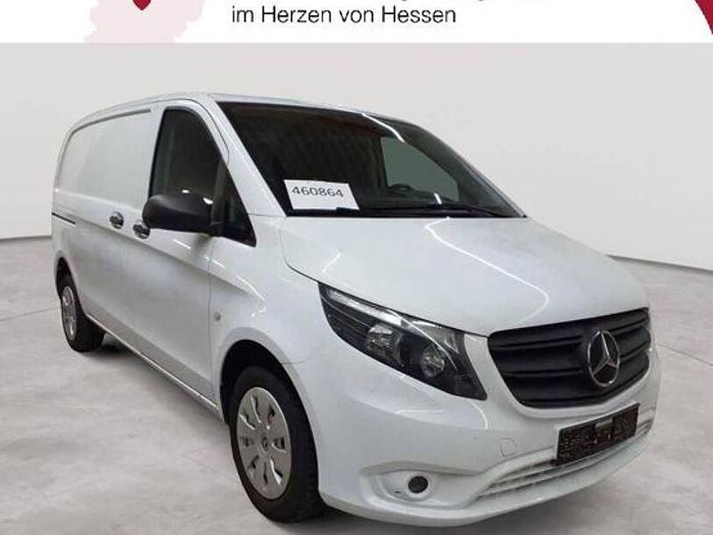 Arktisweiß Gebraucht 2021 Mercedes Vito Van / Kleinbus | 20.989 € - Bild 1/4