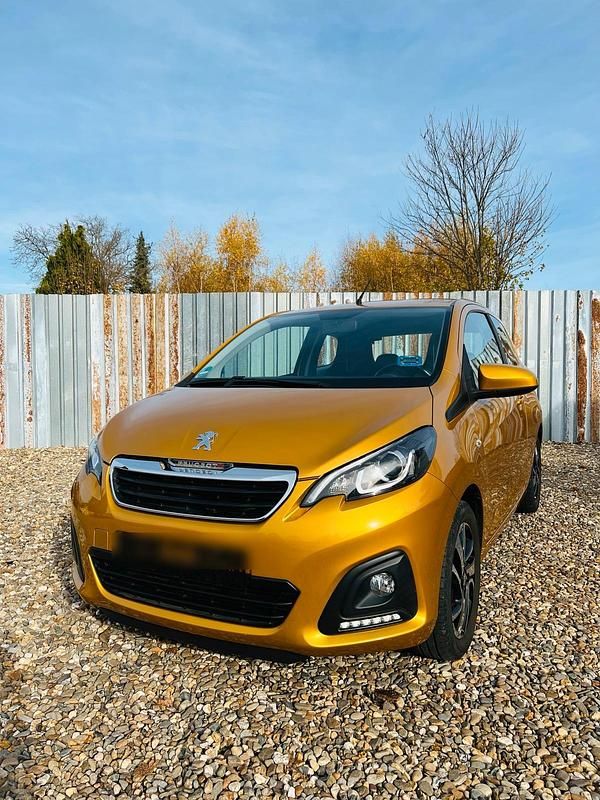 Andere farben Gebraucht 2017 Peugeot 108 Active Kleinwagen | 7.390 € (Fairer Preis) - Bild 1/4