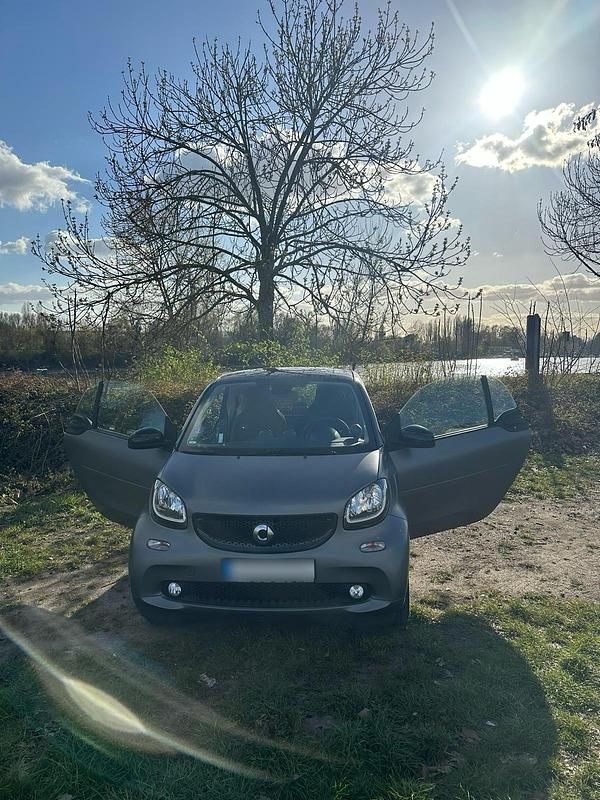 Gebraucht Smart ForTwo Coupé 90 PS (66 kW) 2015 Grau Coupé