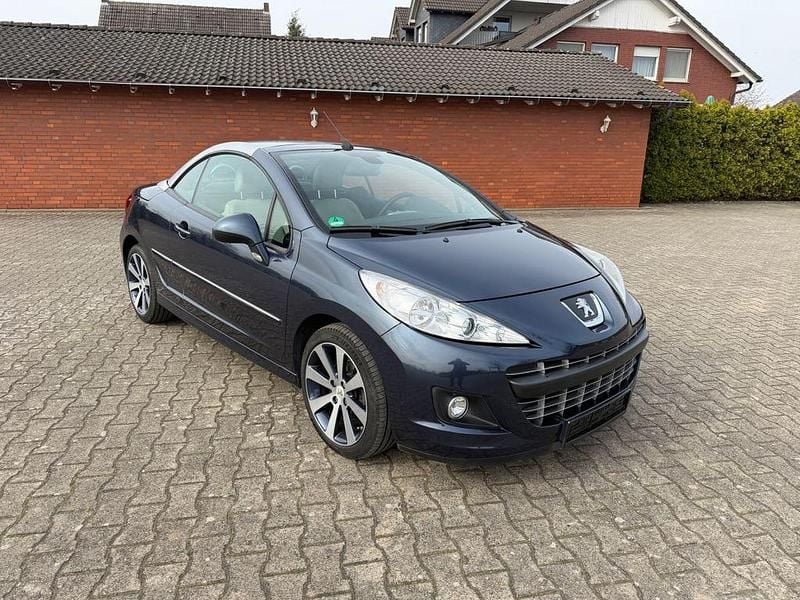 Gebraucht Peugeot 207 CC 156 PS (114 kW) 2012 Blau Cabrio