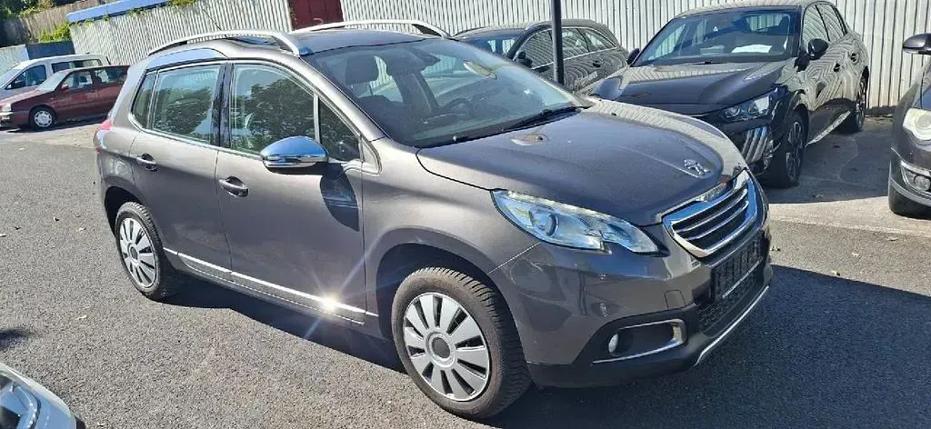 Gebraucht Peugeot 2008 Allure 114 PS (83 kW) 2014 Platinum grau SUV