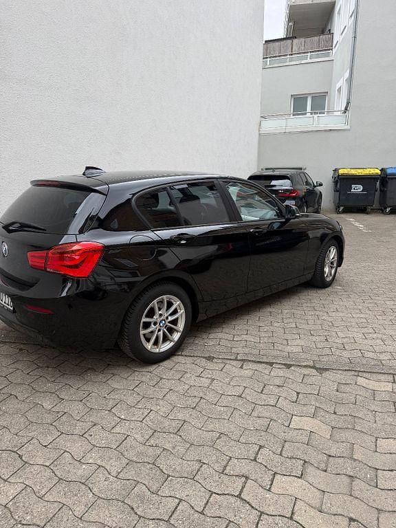 Gebraucht BMW 118 Advantage 136 PS (100 kW) 2017 Schwarz Kleinwagen