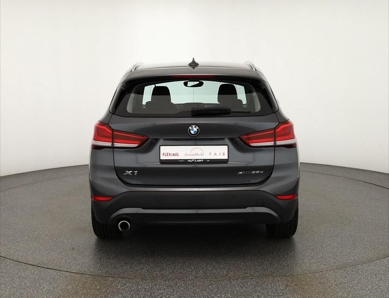 Gebraucht BMW X1 Advantage 220 PS (161 kW) 2021 Grau SUV