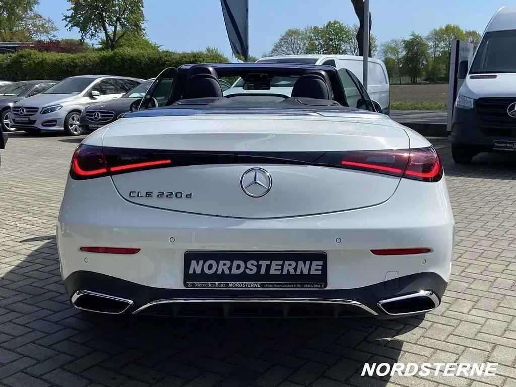 Gebraucht Mercedes CLE220 AMG 197 PS (144 kW) 2025 Unilack polarweiß Cabrio