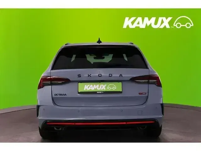 Gebraucht Skoda Octavia RS 265 PS (194 kW) 2025 Patinagrau Kombi