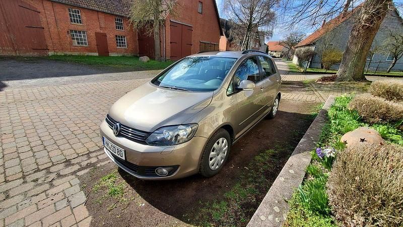 Gebraucht VW Golf Plus Cross Highline 122 PS (89 kW) 2011 Braun Van / Kleinbus