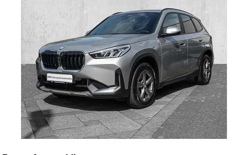 Weiß Gebraucht 2023 BMW X1 Advantage SUV | 33.840 € (Guter Preis) - Bild 1/4