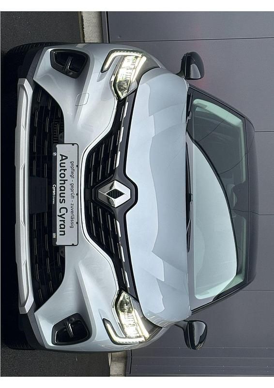 Gebraucht Renault Captur 140 PS (102 kW) 2024 Schwarz SUV