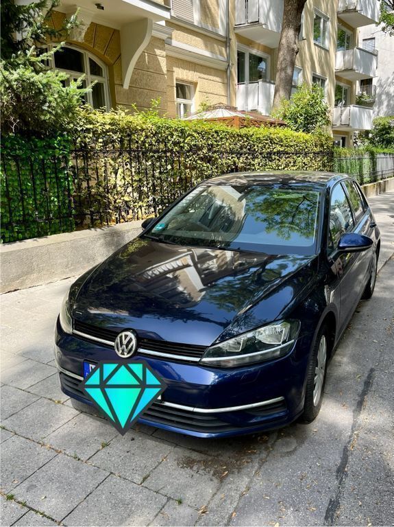 Blau Gebraucht 2017 VW Golf VII Comfortline Limousine | 9.200 € (Superpreis) - Bild 1/1