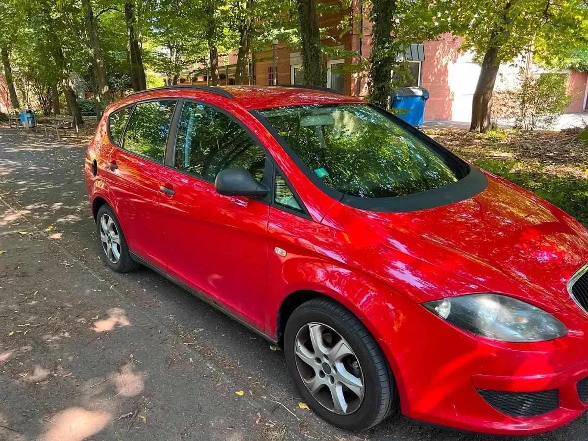 Gebraucht Seat Altea XL 105 PS (77 kW) 2008 Rot Van / Kleinbus