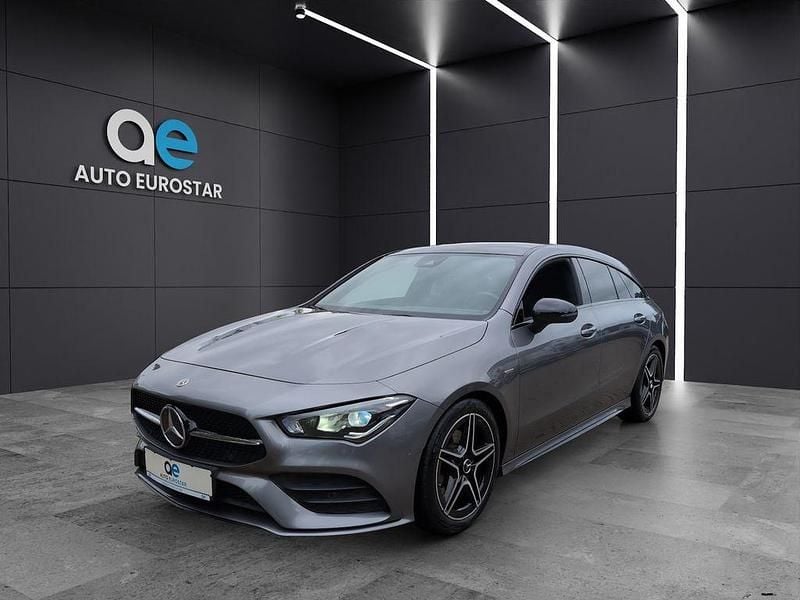Grau Gebraucht 2021 Mercedes CLA220 Shooting Brake AMG line Kombi | 28.950 € (Fairer Preis) - Bild 1/4